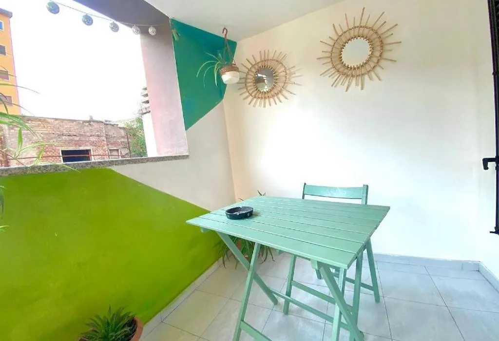 Conte Rosso House, Con Doppia Terrazza In Coorte Tranquilla A Due Passi Da Stazione E Metropolitana Lambrate-1
